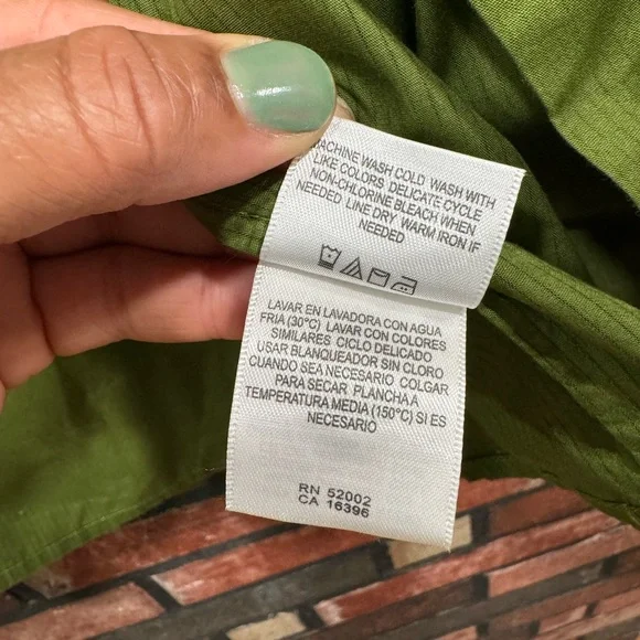 liz claiborne green blouse - Picture 8 of 8